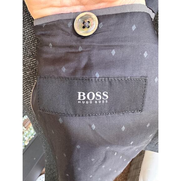 Hugo Boss REDA Italy Men's 42R Super 110 Wool Single-Breasted Two Button Blazer - Picture 7 of 15